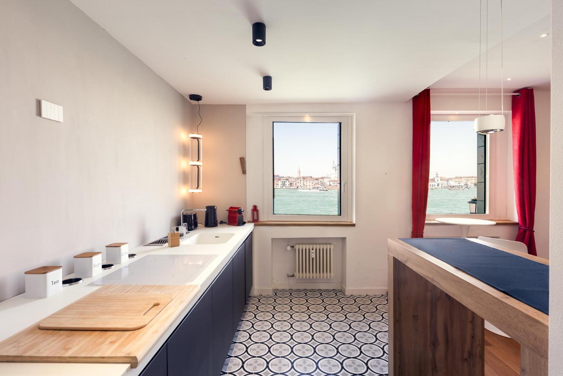 3 Windows On St Mark - Waterfront Apartment Benátky Exteriér fotografie